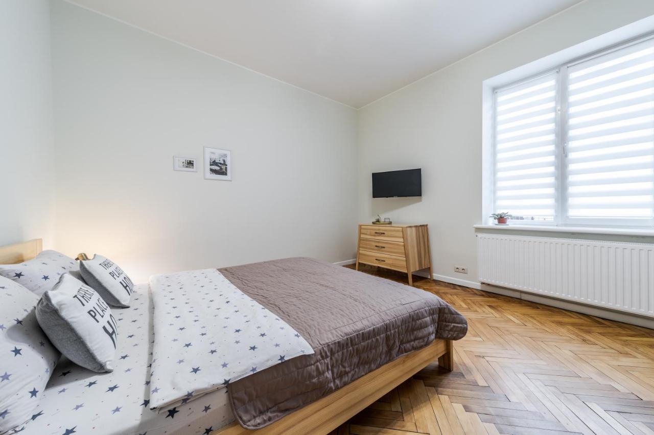 Inshiapartments On Teodora Square Lviv Extérieur photo