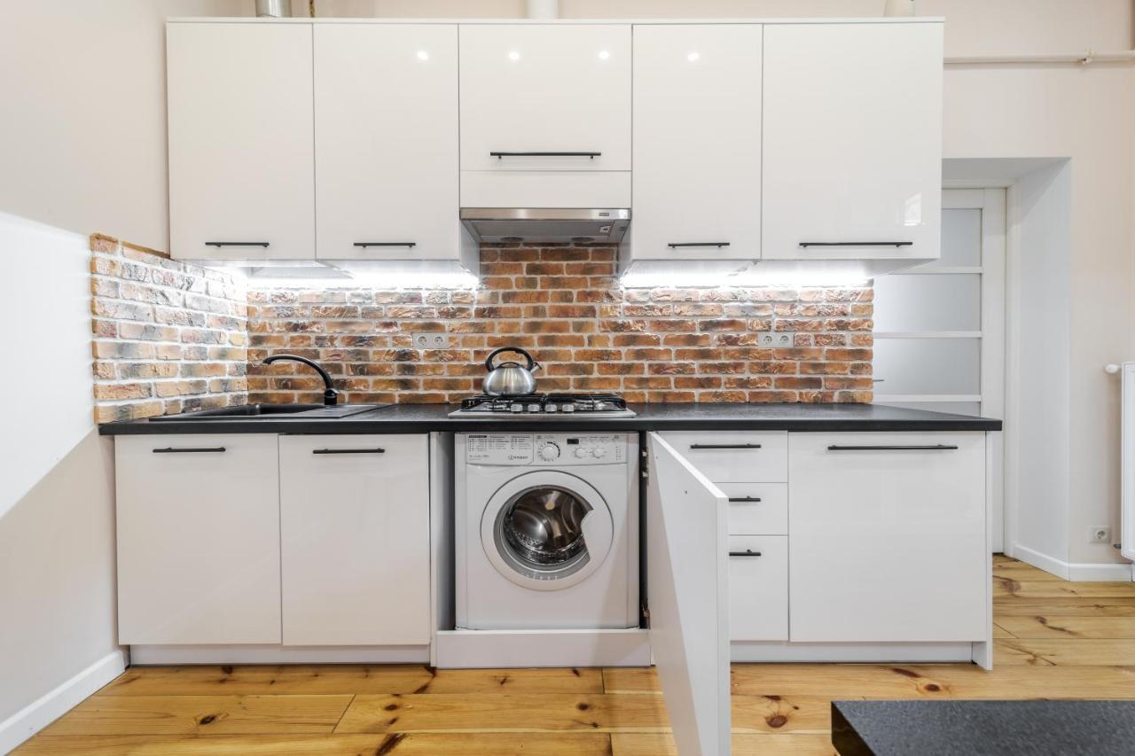 Inshiapartments On Teodora Square Lviv Extérieur photo